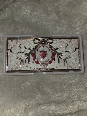 Flower Knows Strawberry Cupid Makeup Palette 01 Honey Ganele